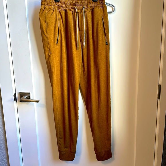 Medium ponto performance joggers. - Picture 1 of 4